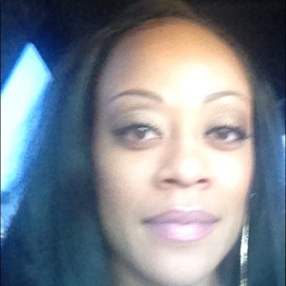 Meet your Posher, Ladawn - Picture 1 of 1